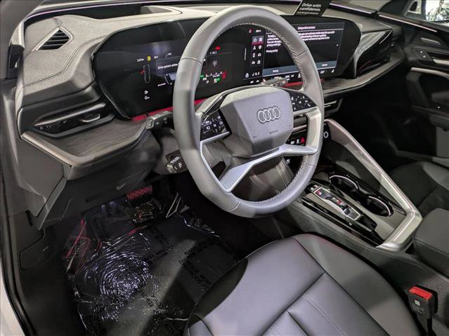 New 2025 Audi Q5 Premium Plus image 3