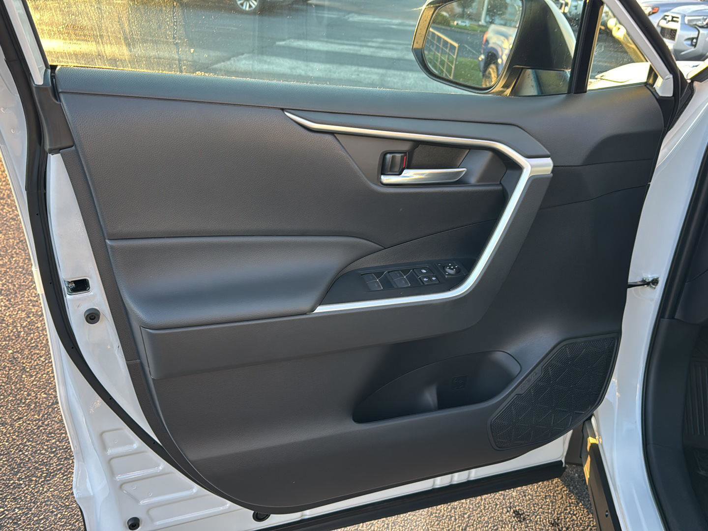 New 2025 Toyota RAV4 XLE image 14