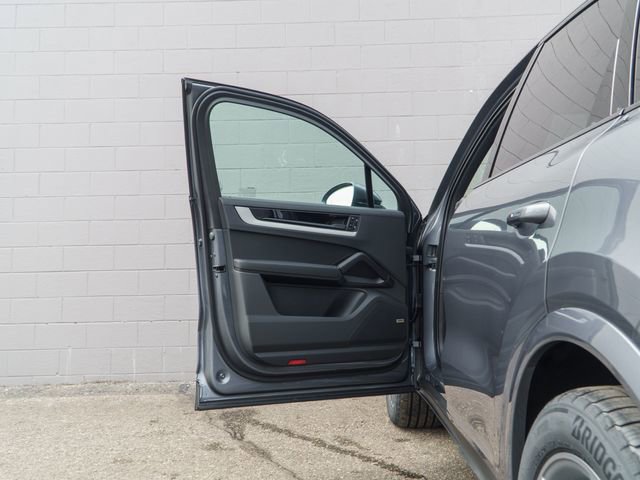 New 2026 Porsche Cayenne image 15