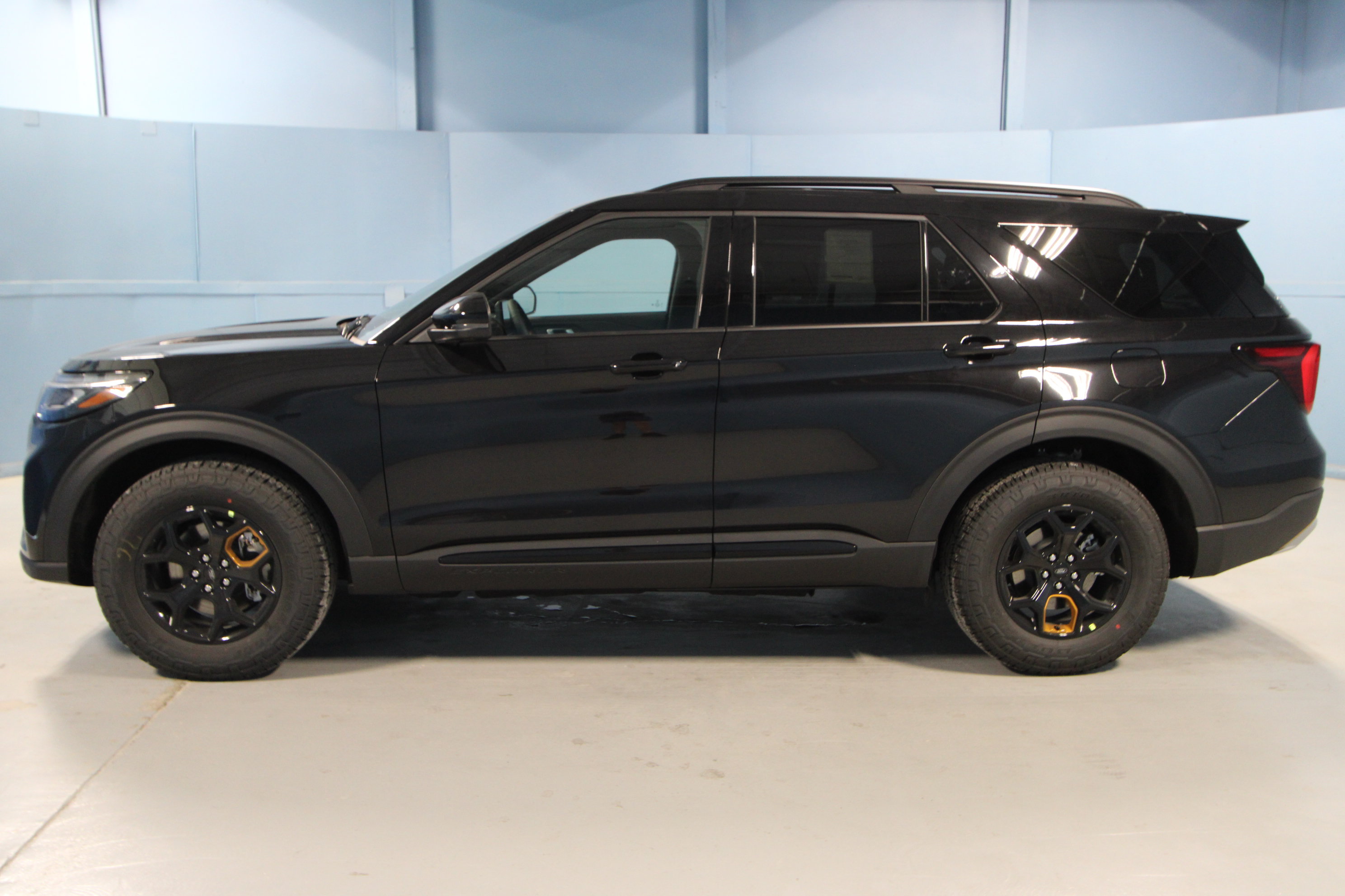 New 2027 Ford Explorer Tremor w/ Tremor Convenience Package AWD/4WD image 27