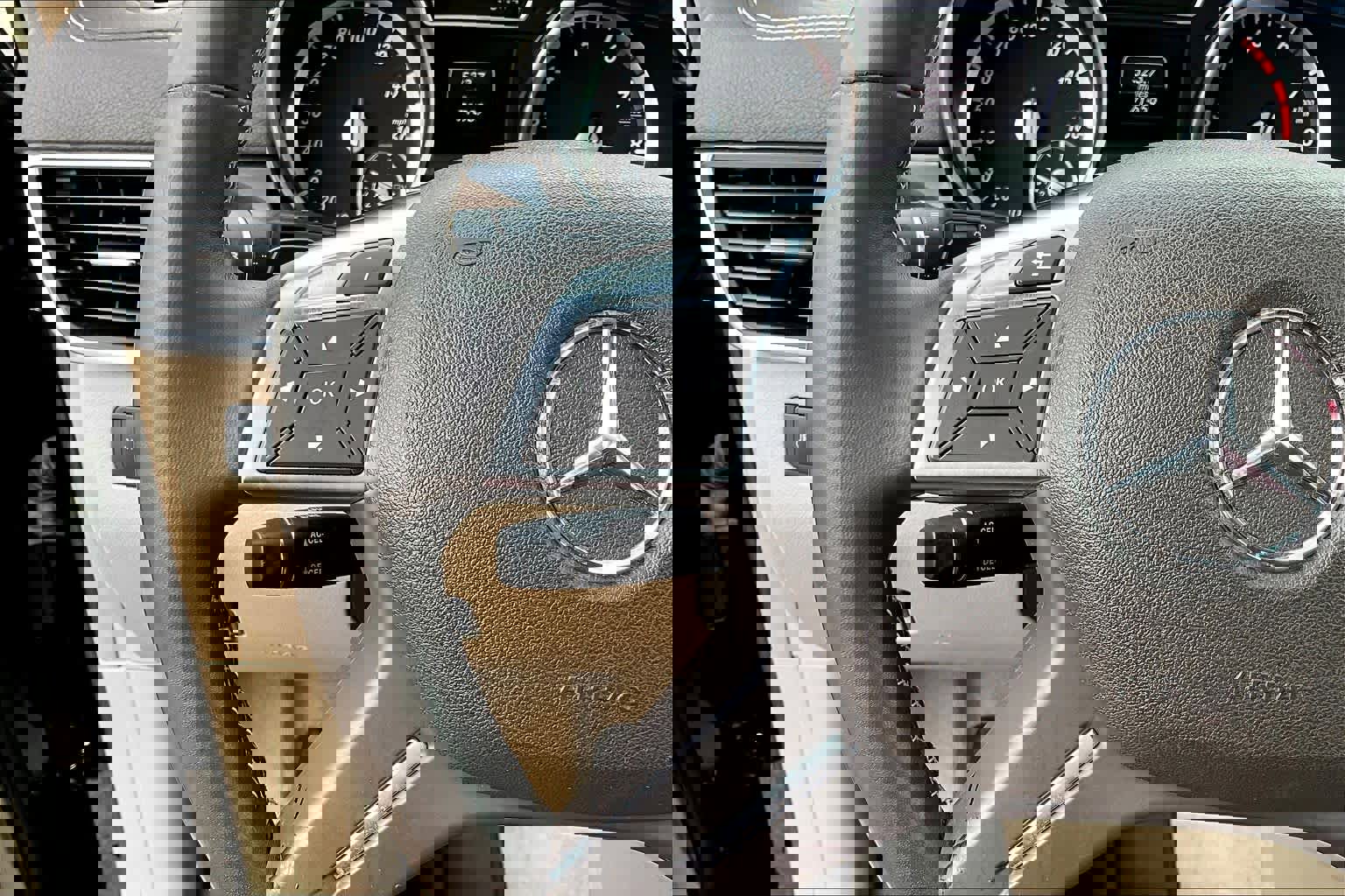 Used 2016 Mercedes-Benz GL 450 4MATIC image 24