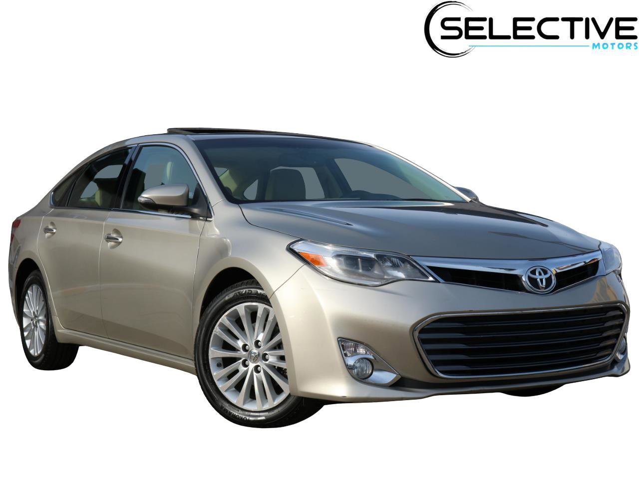 Used 2014 Toyota Avalon Limited image 1