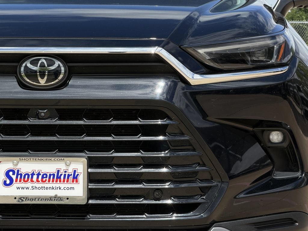 Used 2024 Toyota Grand Highlander FWD image 8