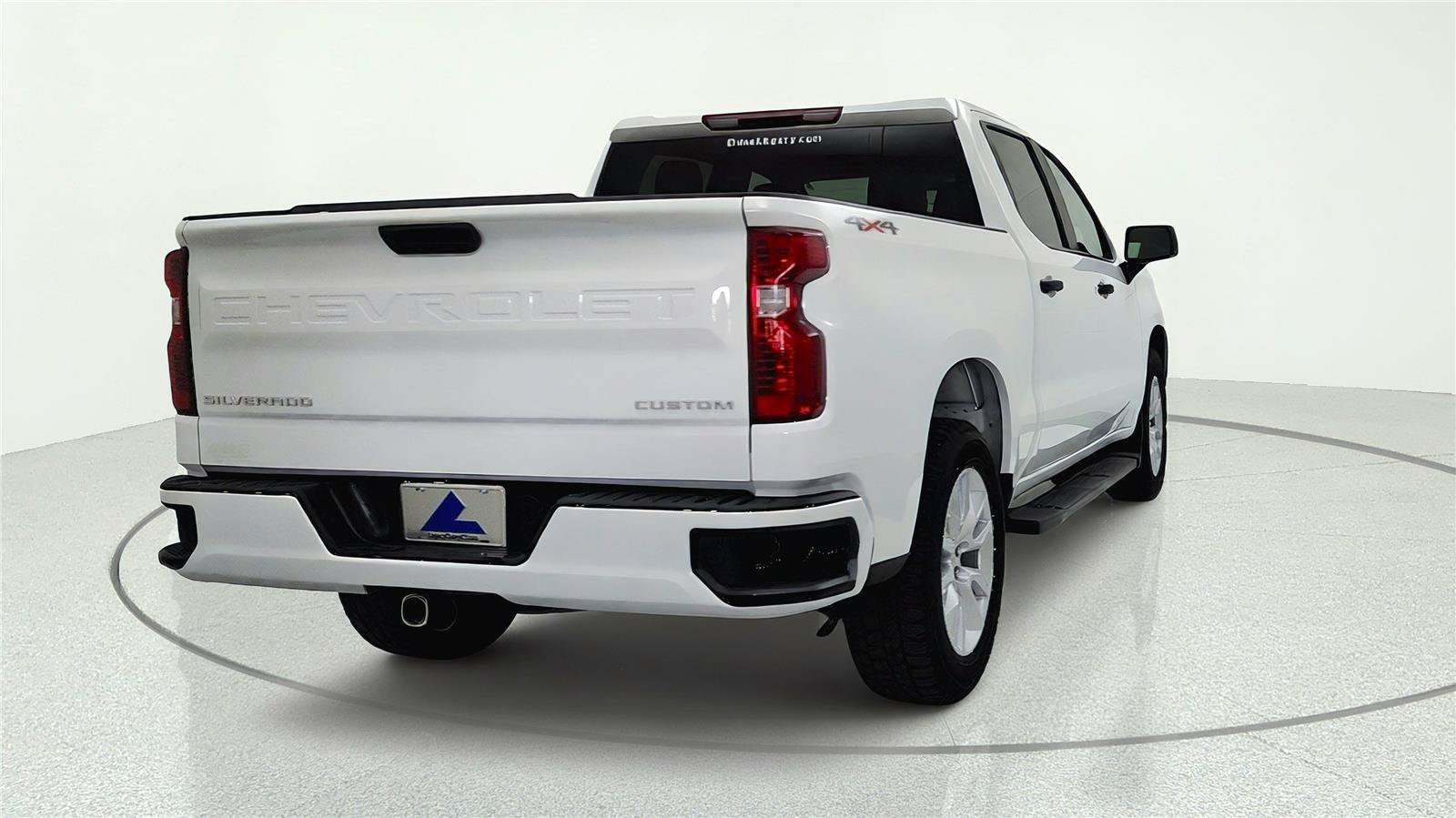 Used 2026 Chevrolet Silverado 1500 Custom AWD/4WD image 6
