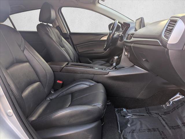 Used 2018 MAZDA MAZDA3 Touring image 21