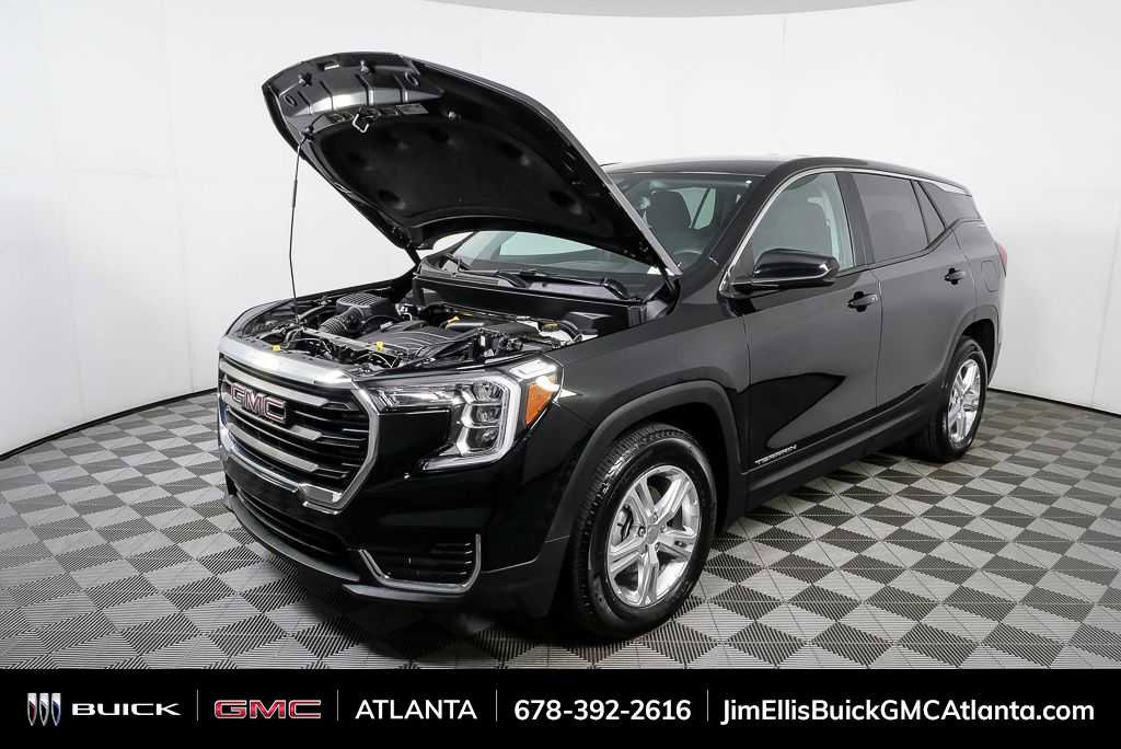 Used 2024 GMC Terrain SLE image 30