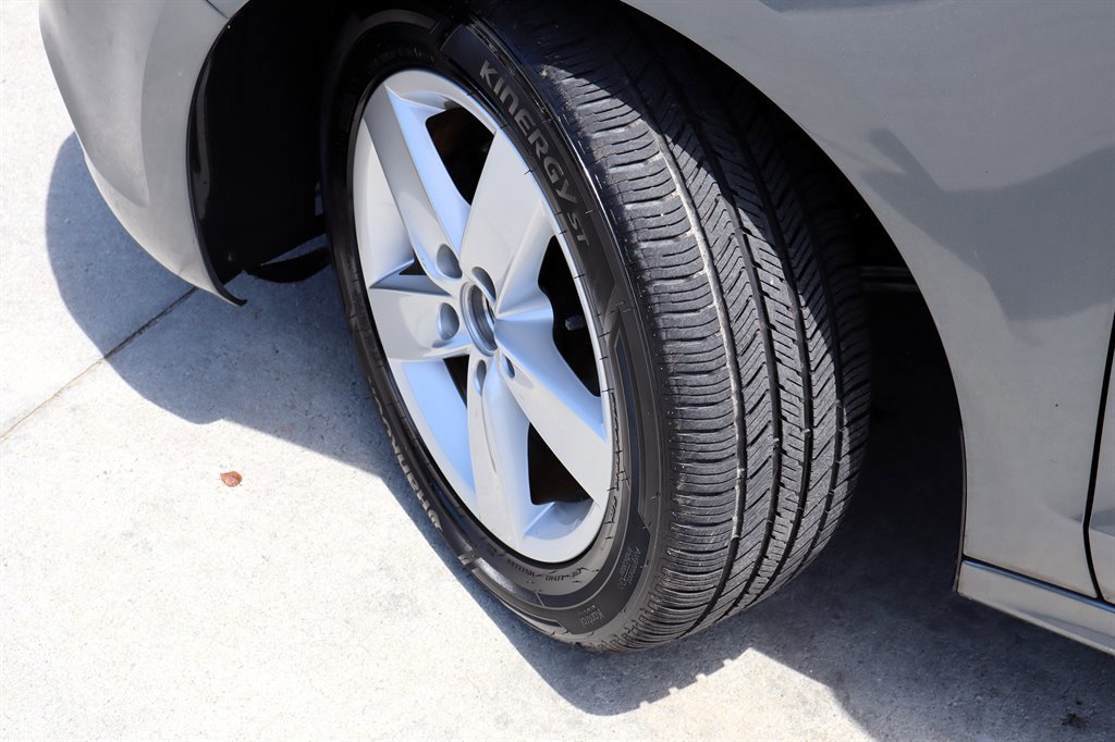 Used 2012 Volkswagen Jetta TDI FWD image 9