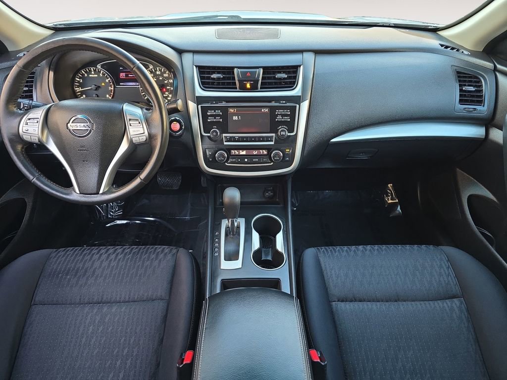 Used 2017 Nissan Altima 2.5 SV image 10