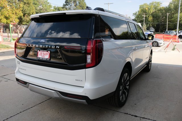 New 2025 Ford Expedition Max Platinum w/ Driver's Package image 6
