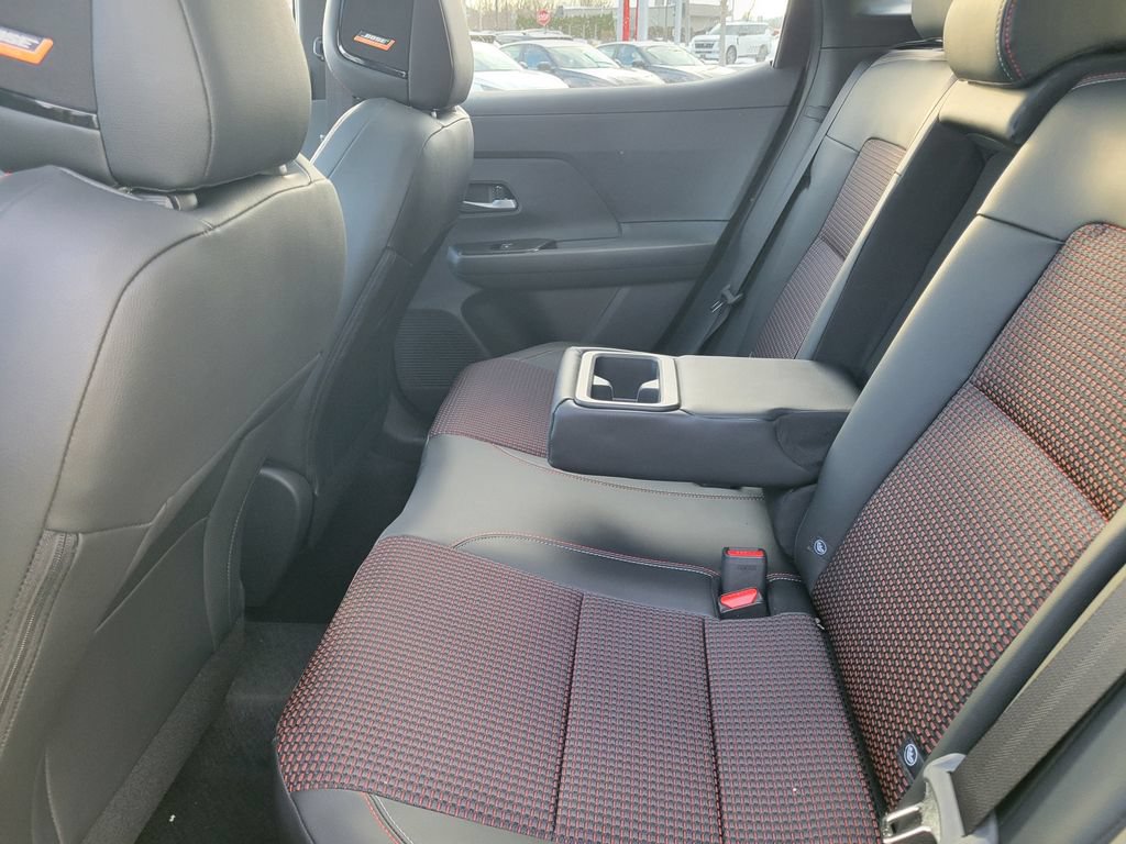 New 2026 Nissan Kicks SR w/ SR Premium Package AWD/4WD image 32
