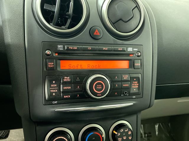 Used 2014 Nissan Rogue S image 6