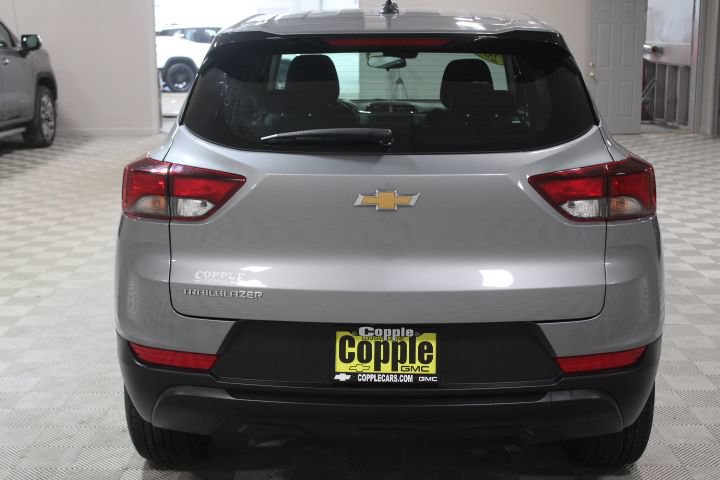Used 2023 Chevrolet TrailBlazer LS FWD image 10