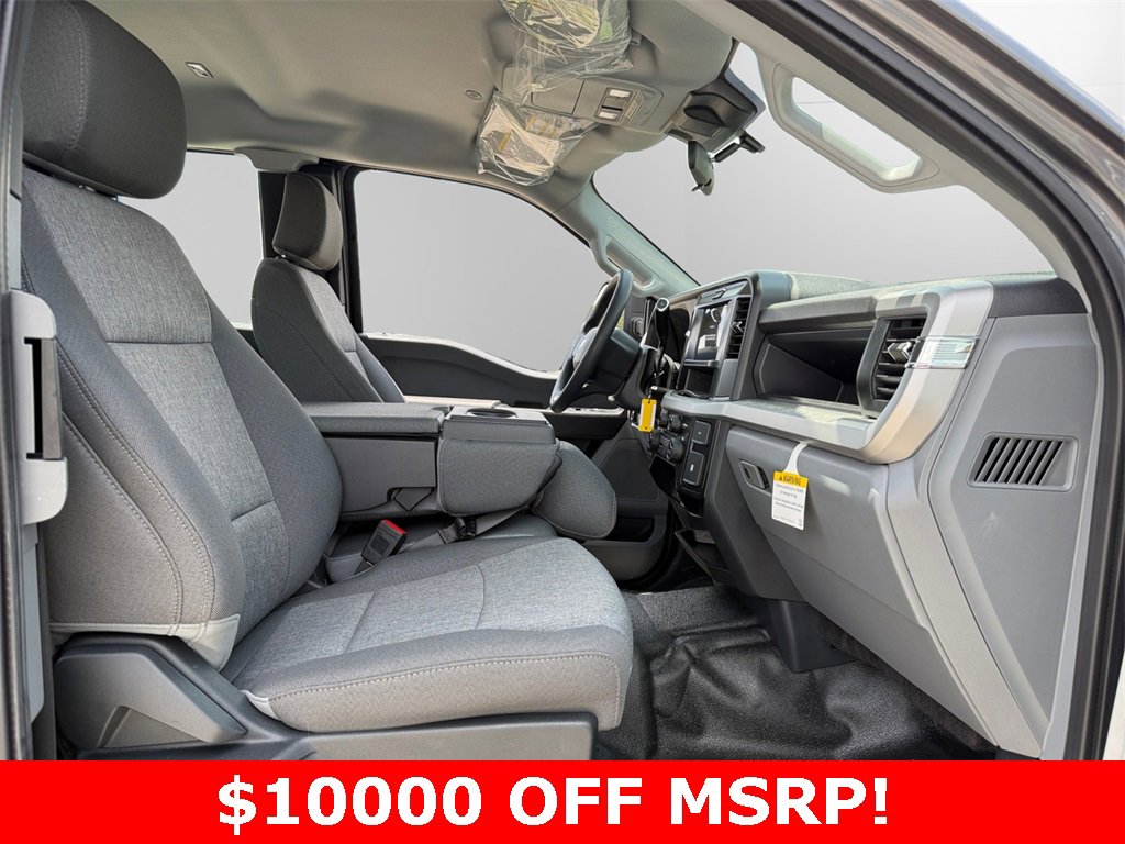 New 2025 Ford F350 XL w/ XL Chrome Package image 15