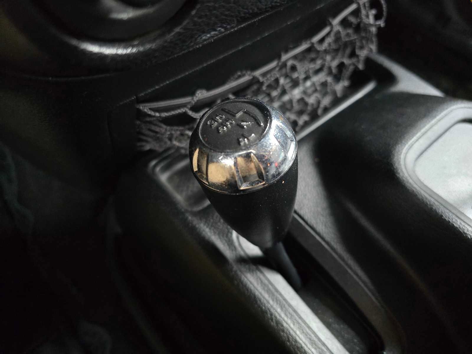 Used 2015 Jeep Wrangler Sahara w/ Connectivity Group image 31