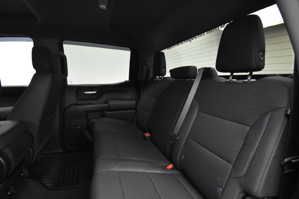 Used 2022 Chevrolet Silverado 1500 Custom w/ LPO, Dark Essentials Package AWD/4WD image 17