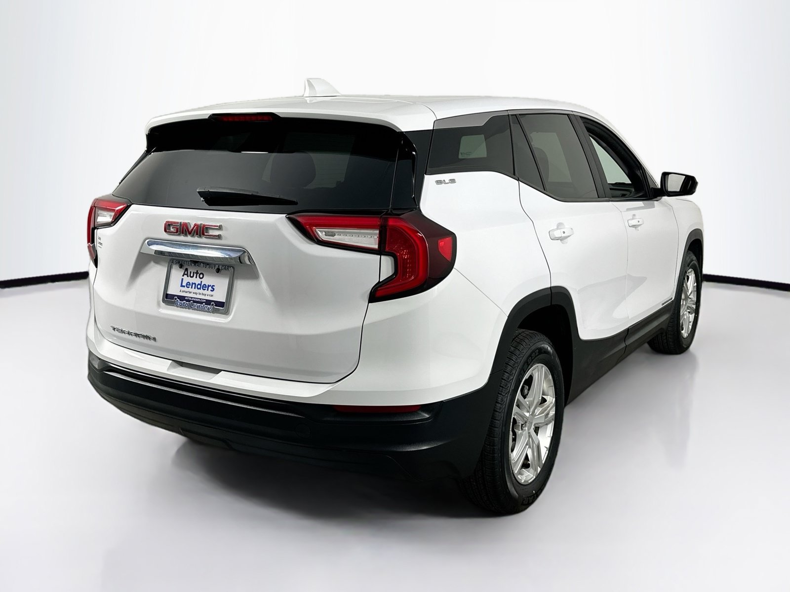 Used 2022 GMC Terrain SLE FWD image 5