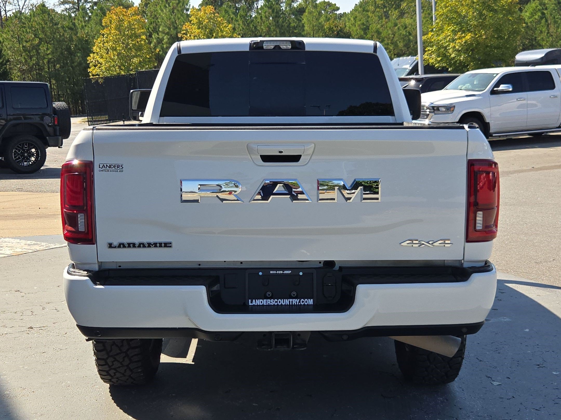Used 2025 RAM 2500 Laramie AWD/4WD image 6