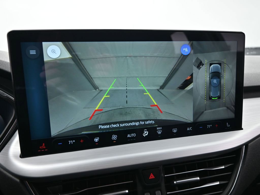 Used 2024 Ford Escape Platinum image 17