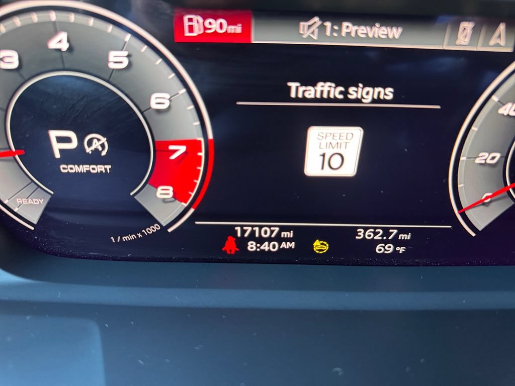 Used 2024 Audi Q3 2.0T Premium Plus w/ Premium Plus Package AWD/4WD image 24