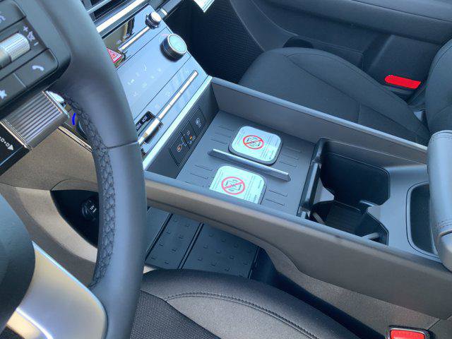 New 2026 Hyundai Santa Fe SE image 8