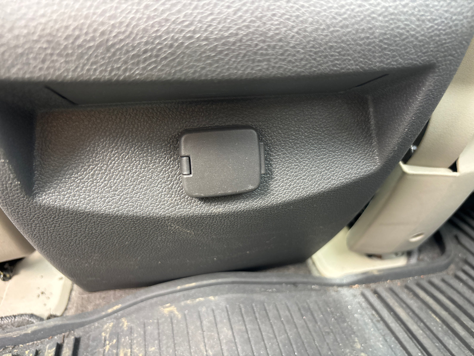 Used 2013 Ford Edge SEL FWD image 31