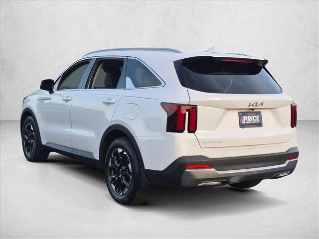 Used 2025 Kia Sorento S w/ Panoramic Sunroof Package FWD image 8