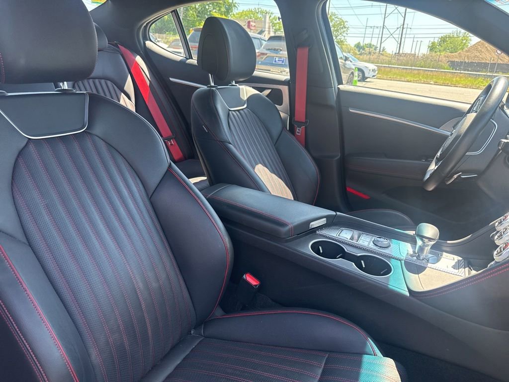 Used 2023 Genesis G70 2.0T w/ Sport Prestige Package AWD/4WD image 18