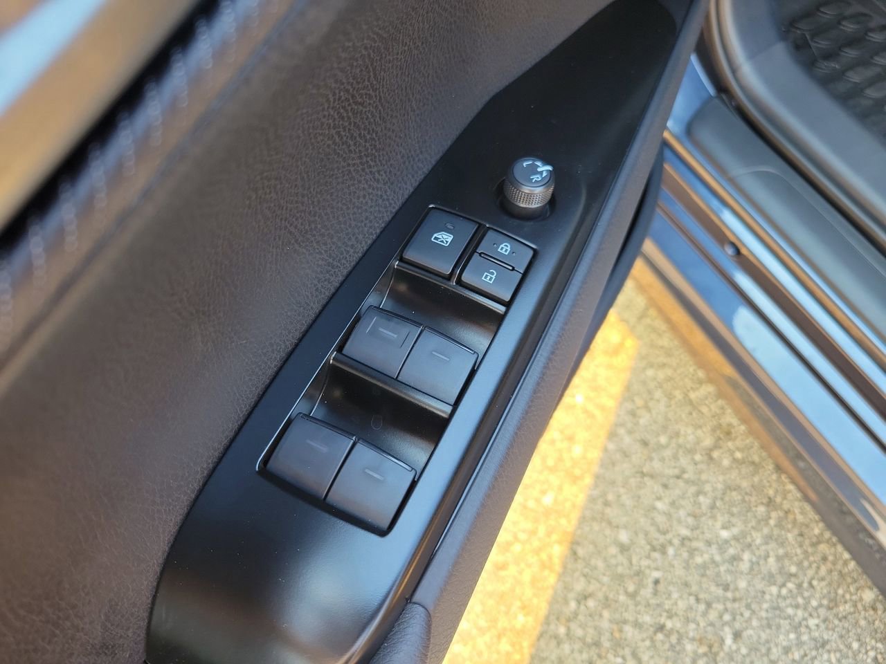 New 2026 Toyota Camry SE image 15