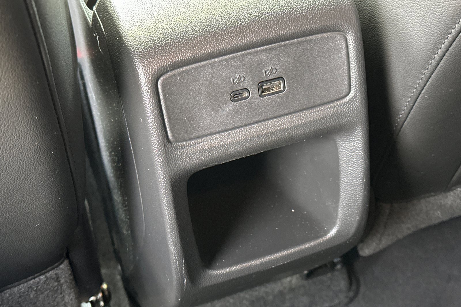 Used 2025 Chevrolet Trax RS w/ Driver Confidence Package image 42