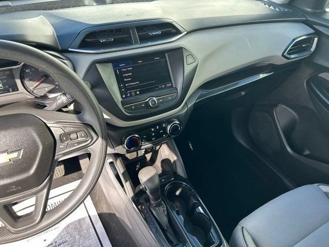 Used 2021 Chevrolet TrailBlazer LT FWD image 19