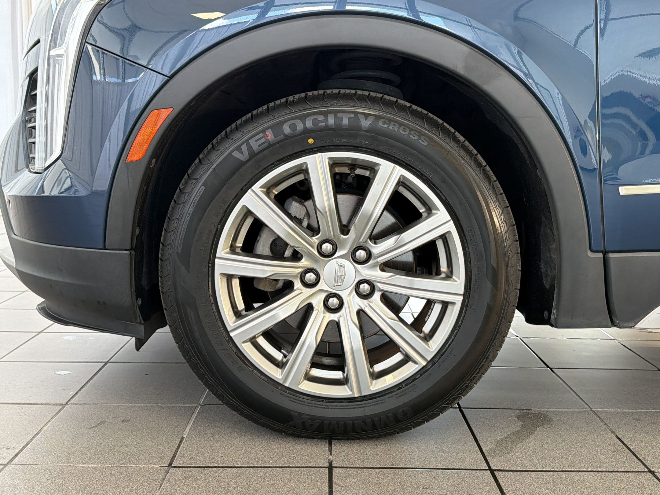 Used 2019 Cadillac XT4 Premium Luxury w/ Driver Awareness Package FWD image 12