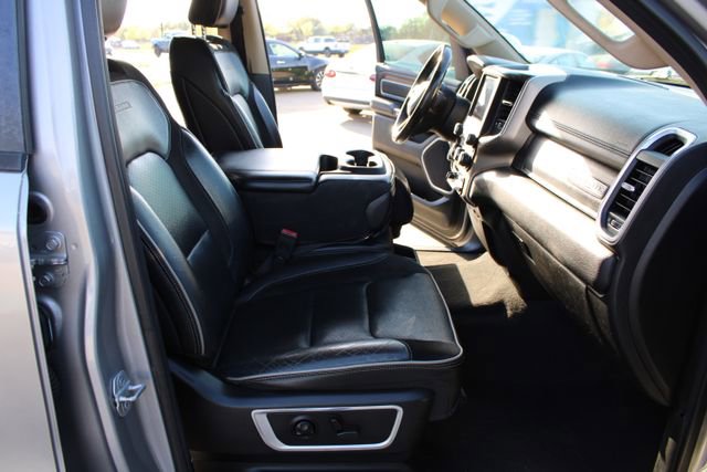 Used 2019 RAM 1500 Laramie AWD/4WD image 44