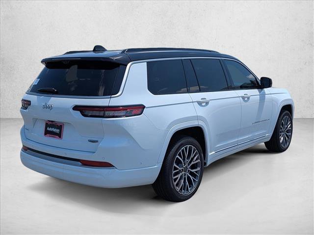 New 2026 Jeep Grand Cherokee L Summit w/ Advanced Protech Group IV AWD/4WD image 5