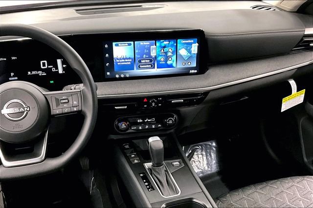 New 2026 Nissan Kicks SV image 8