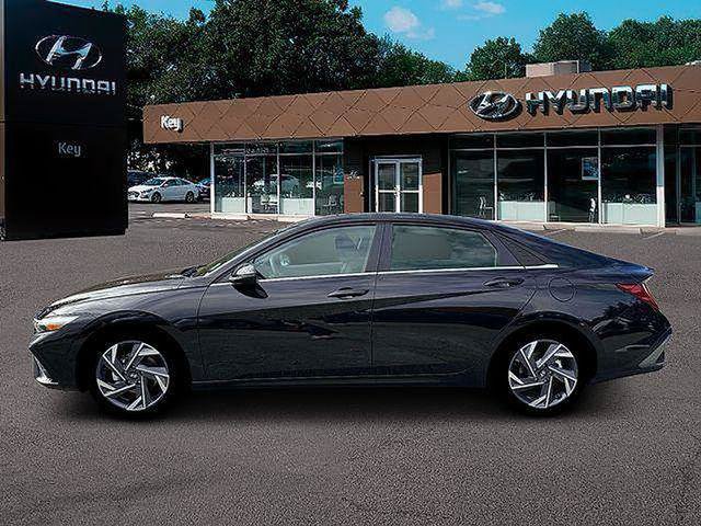 New 2026 Hyundai Elantra Limited w/ Cargo Package FWD image 5