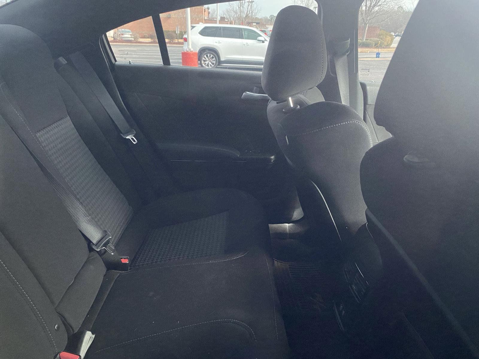 Used 2023 Dodge Charger R/T w/ Blacktop Package image 9