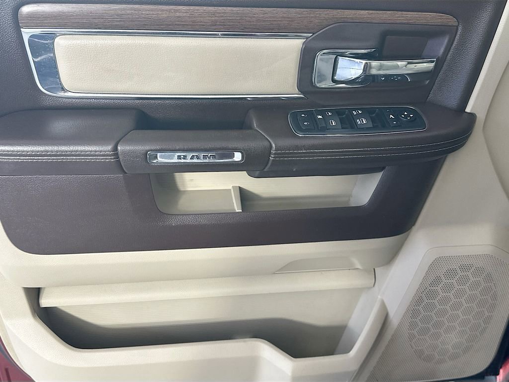 Used 2015 RAM 3500 Laramie AWD/4WD image 23