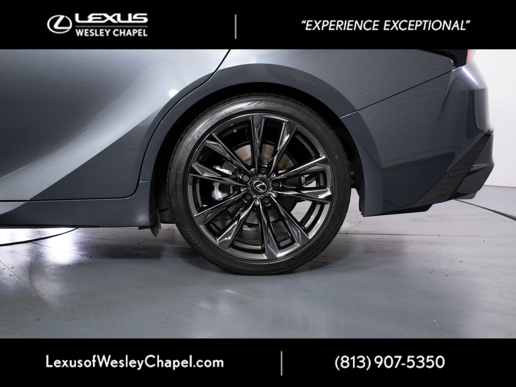 Used 2024 Lexus IS 300 F Sport RWD image 11