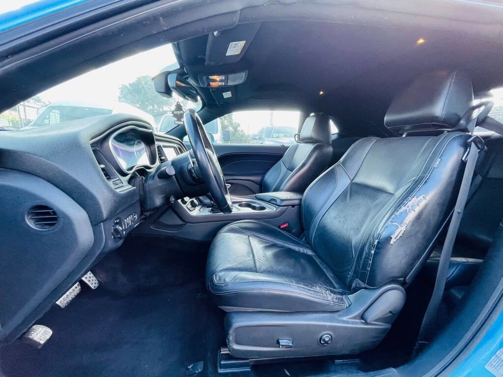 Used 2015 Dodge Challenger SXT Plus w/ Sound Group II image 13