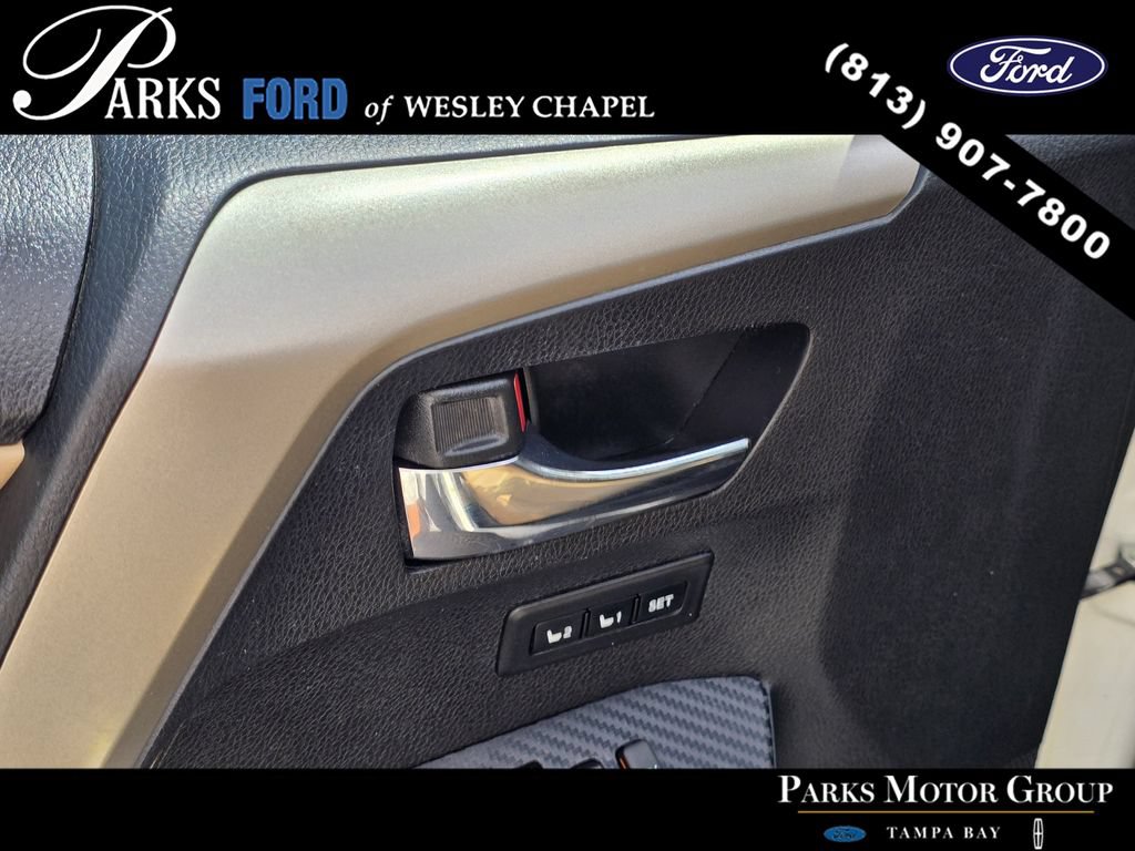 Used 2015 Toyota RAV4 Limited FWD image 18