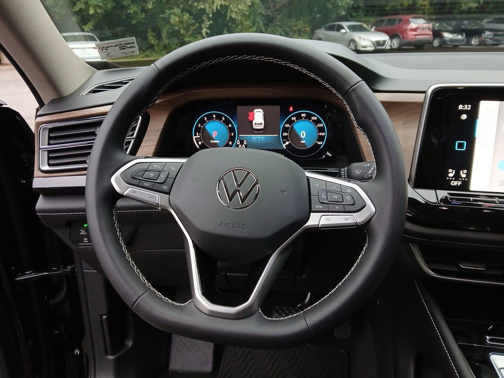 New 2026 Volkswagen Atlas SE FWD image 14