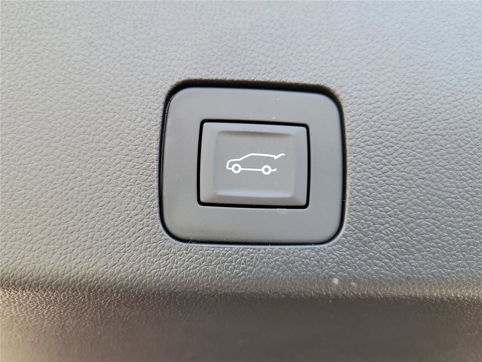 New 2026 Buick Encore GX Avenir w/ Avenir Convenience Package image 9