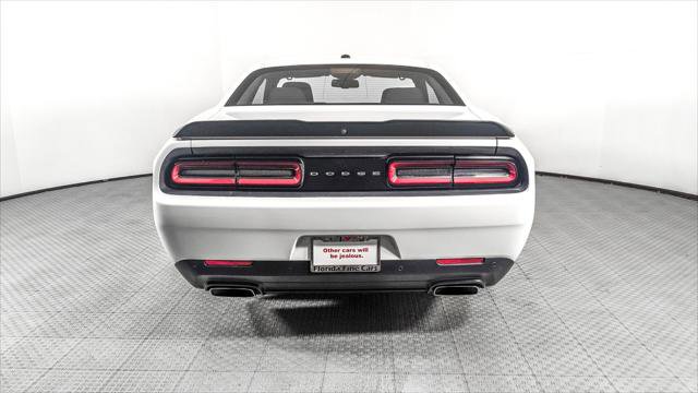 Used 2023 Dodge Challenger R/T image 7