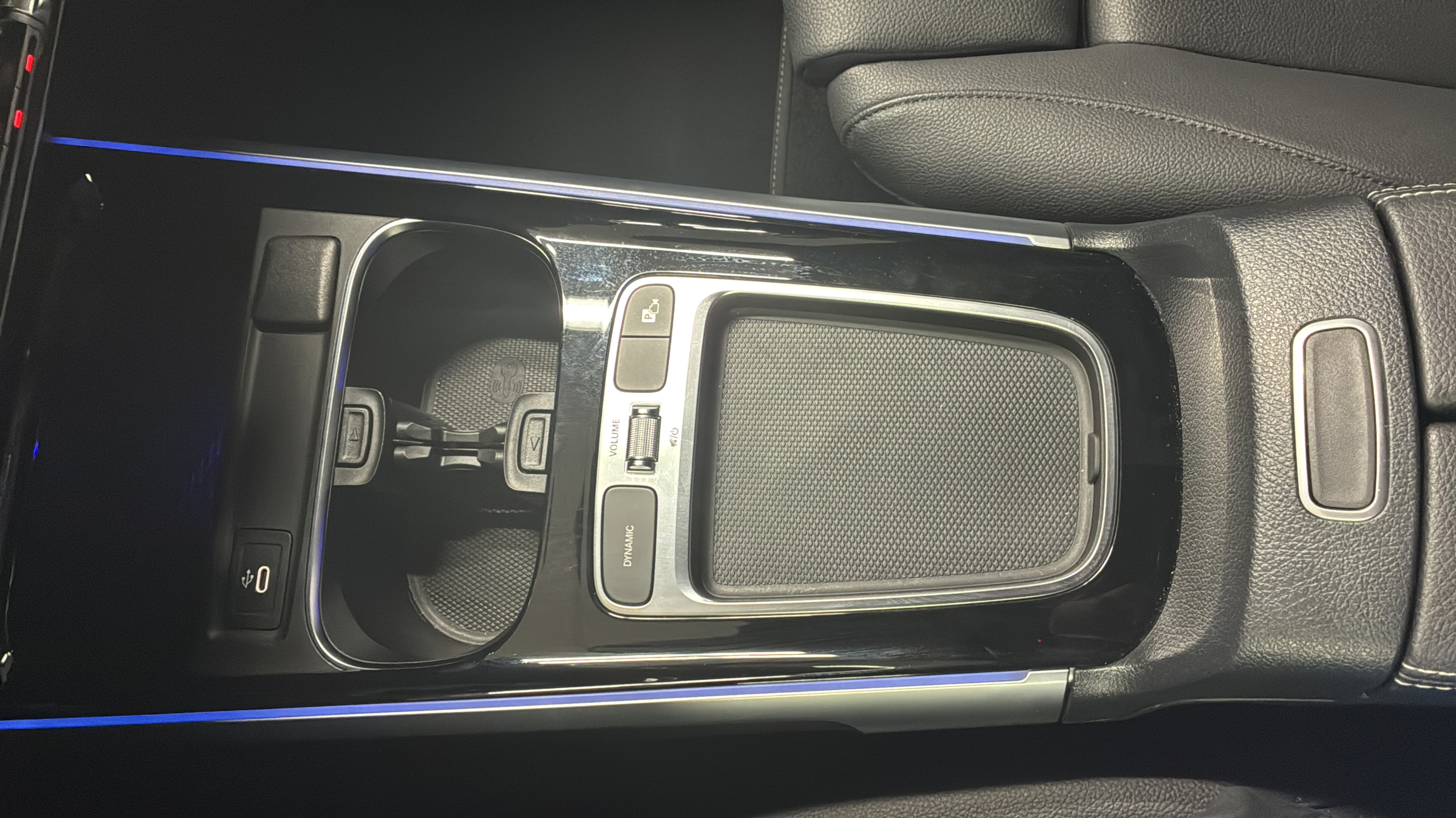 Certified 2024 Mercedes-Benz GLB 250 image 11