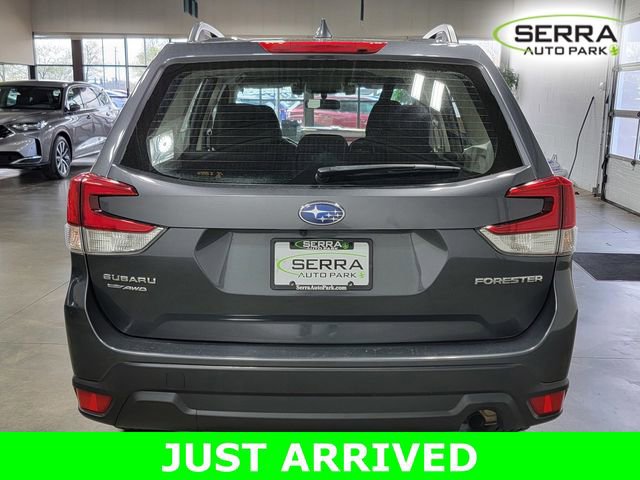 Used 2021 Subaru Forester AWD/4WD image 6
