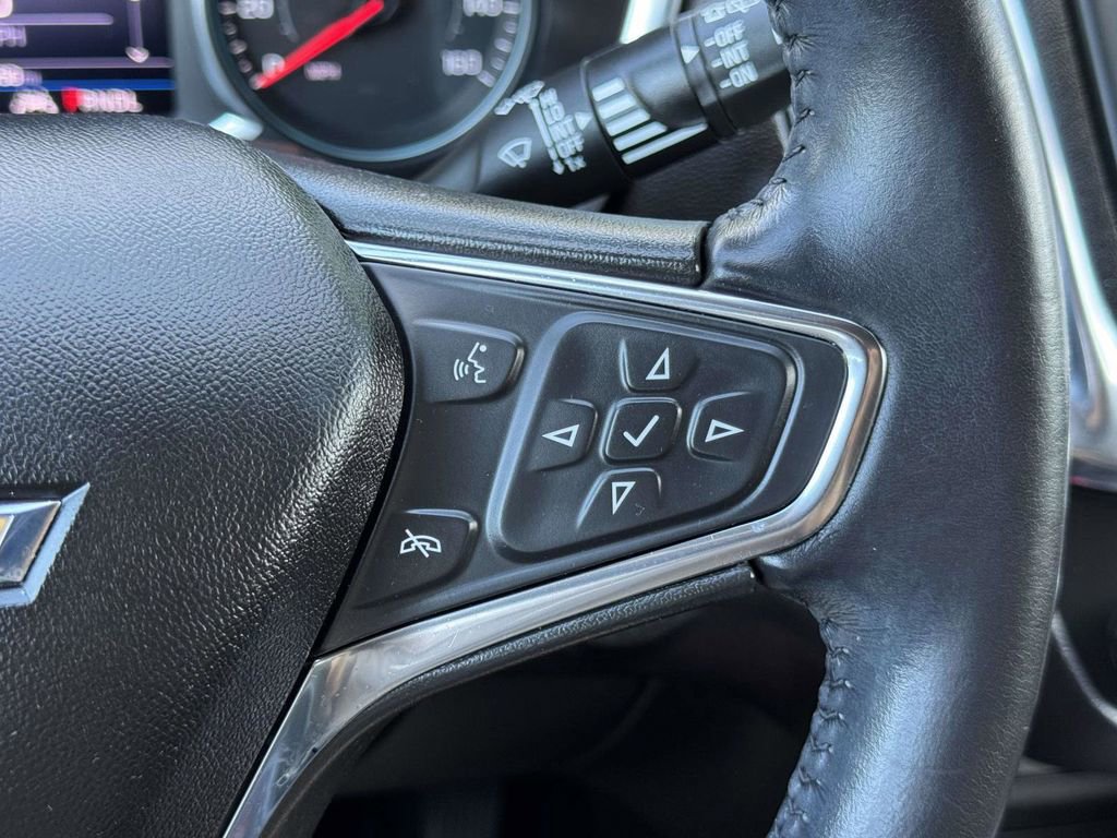 Used 2021 Chevrolet Equinox LT AWD/4WD image 12