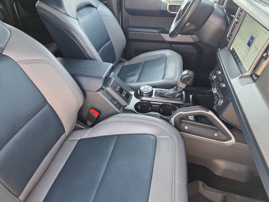 Used 2023 Ford Bronco Outer Banks image 10