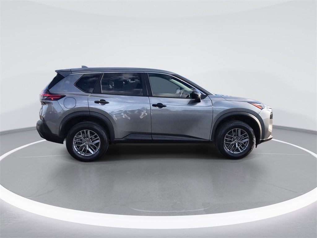 Used 2021 Nissan Rogue S image 9