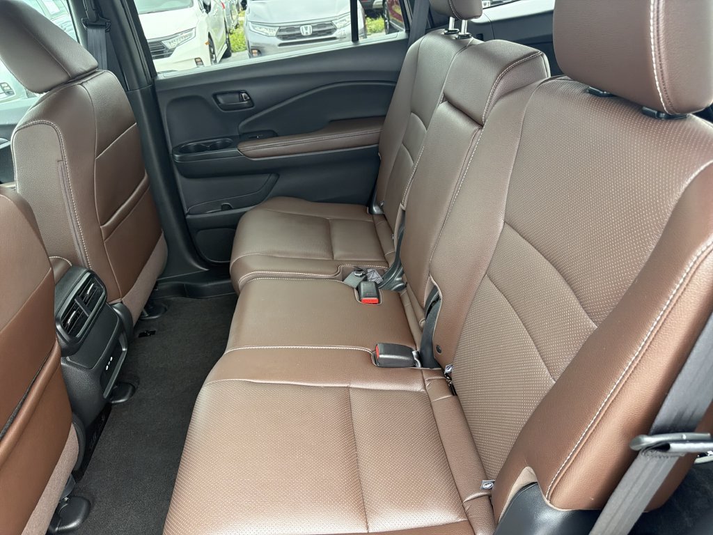 Used 2024 Honda Passport EX-L image 14