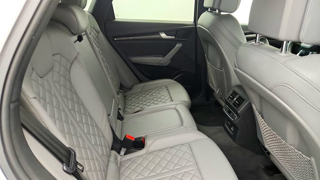 Used 2021 Audi SQ5 Premium Plus w/ Premium Plus Package AWD/4WD image 23